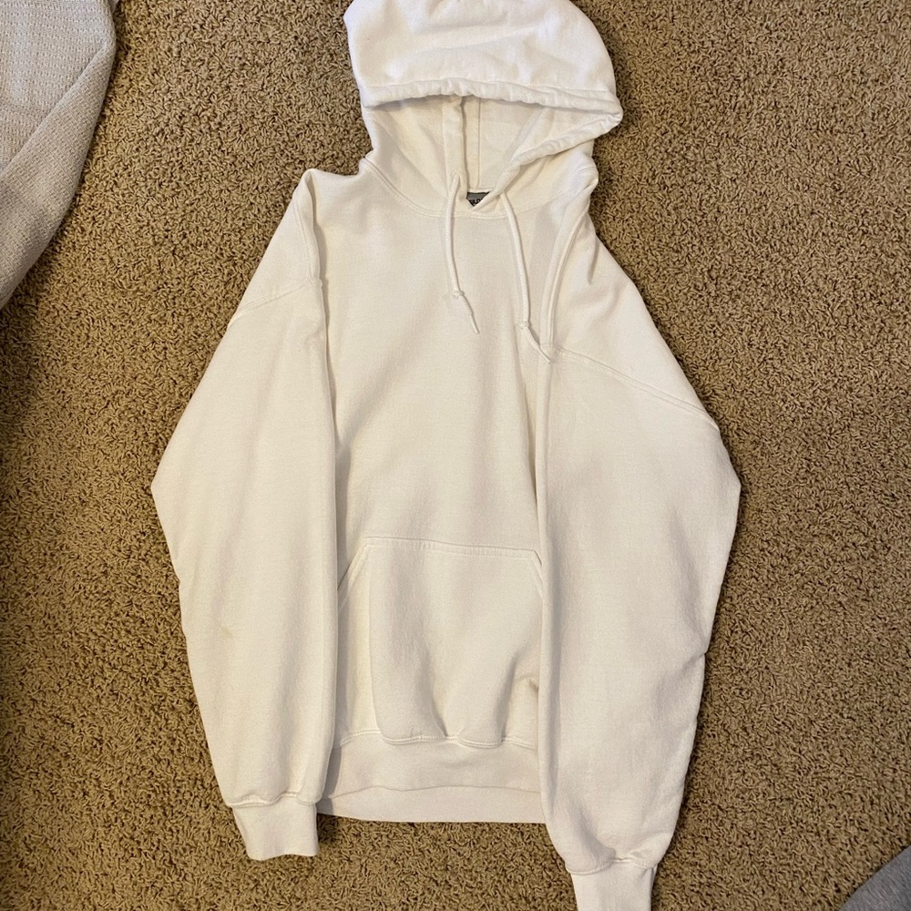 White hoodie